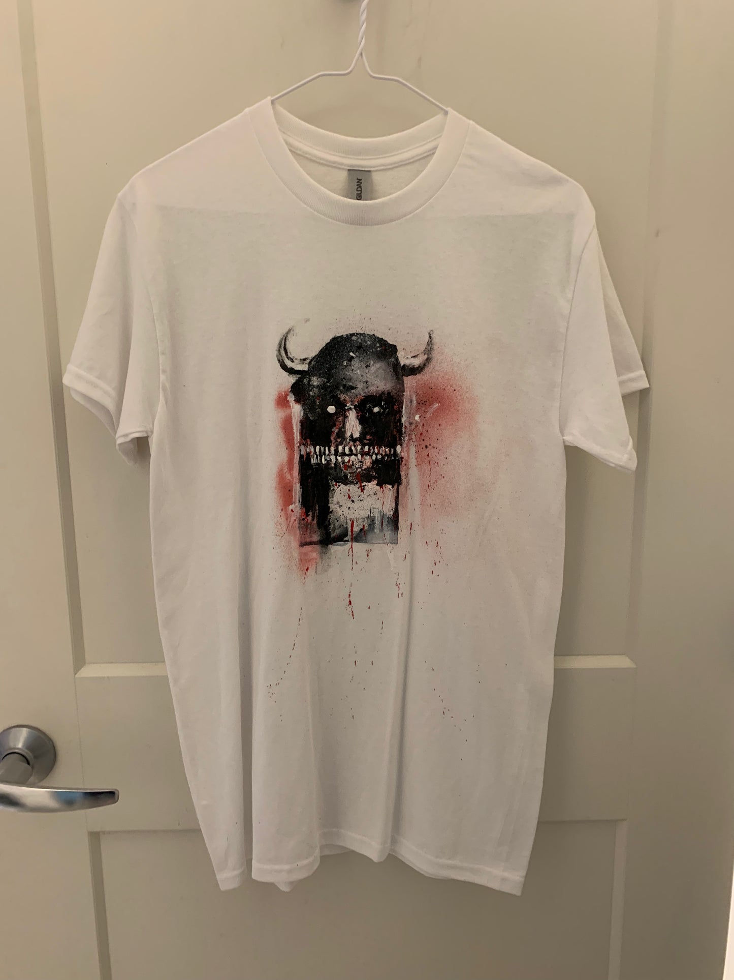 RED HORNS 1/1 Small