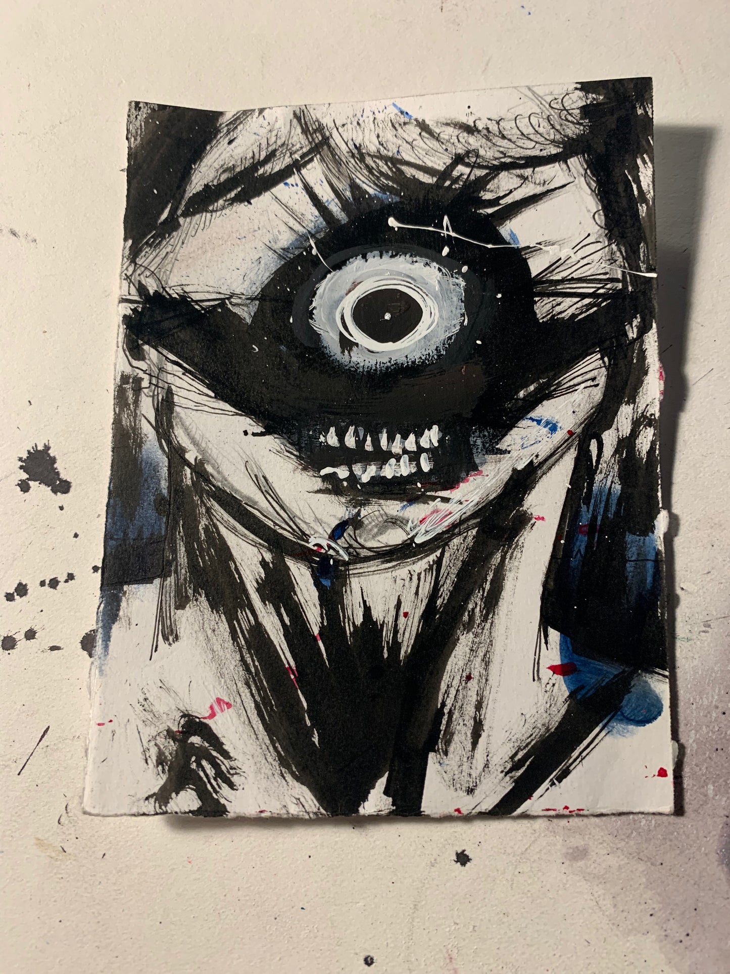 EYE