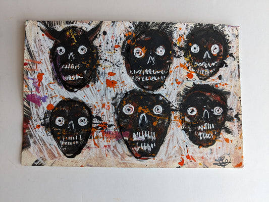 EXPRESSIVE SKULLS